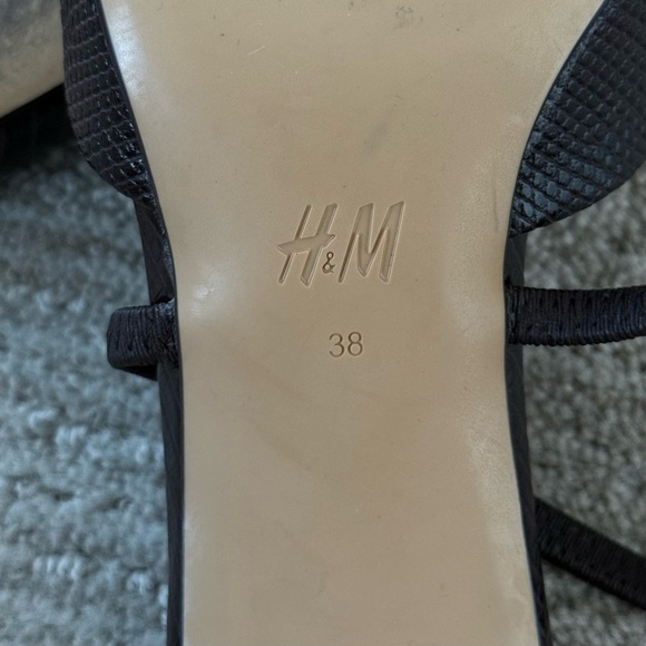 H&M Edition Premium Pointed Slingback Pumps. Dark Brown Croc-Embossed Leather. - Picture 9 of 12